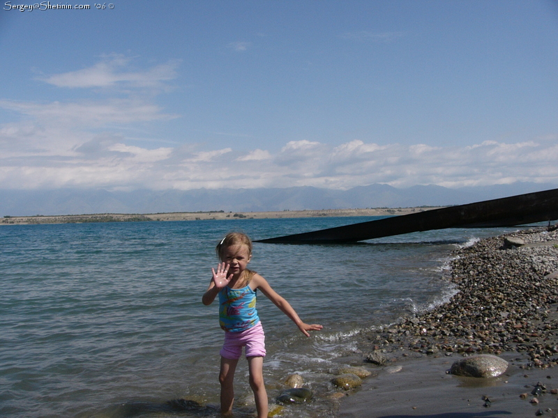 Lyuba is starting to swim.