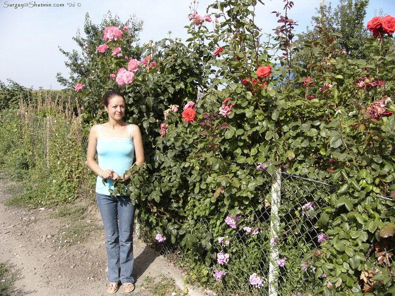 Zhanna and roses.