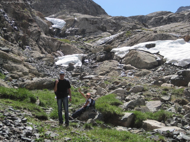 Small glaciears near Ala-Kul Lake