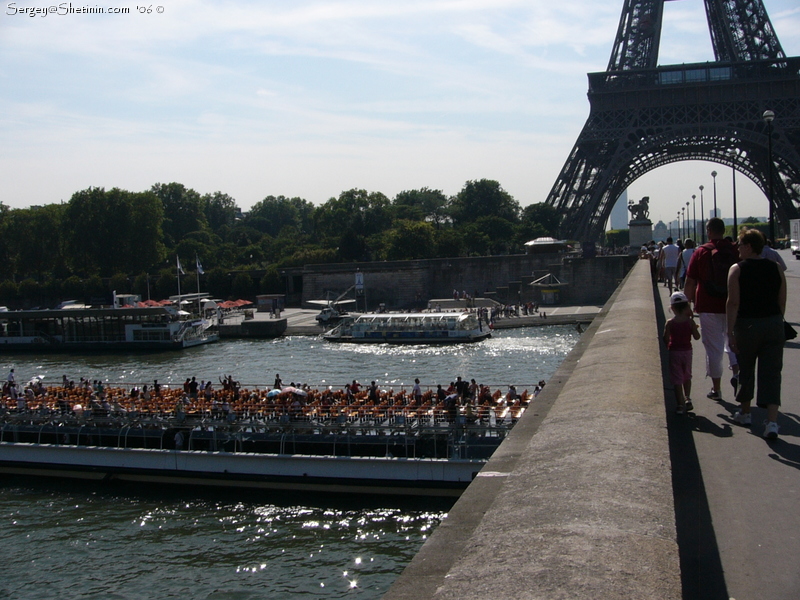 Paris. Excursion on boats.