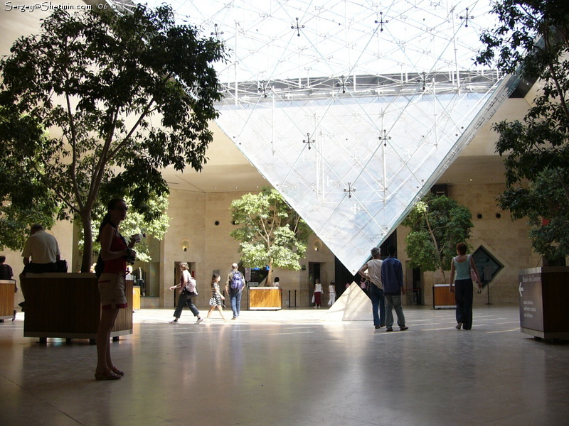 Paris. Louvre. Museums entry.