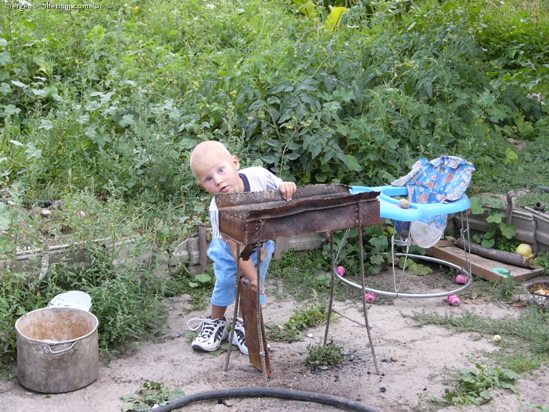 The chief of shashlyk cooking.